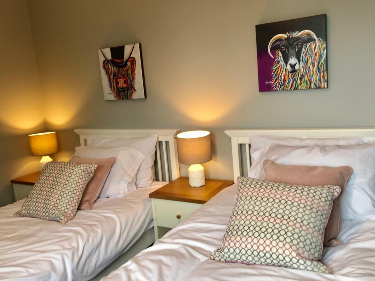Hunters Lodge Exeter, Free Parking, Country Views, Great Wi-Fi, Large Garden Poltimore Exterior foto